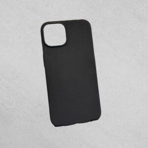 Funda Spigen goma 13/14